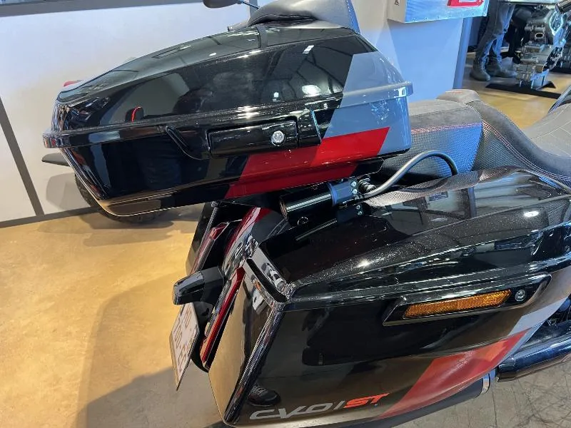 TOURING ROAD GLIDE 1977 CVO ST