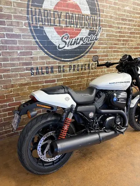 STREET ROD 750