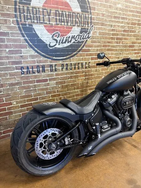 SOFTAIL BREAKOUT 1868