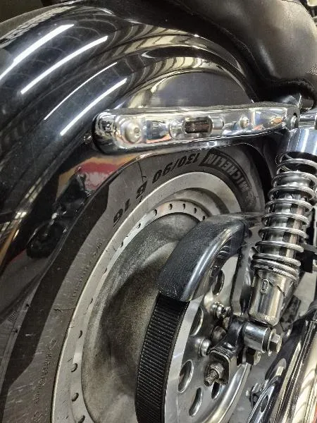 SPORTSTER CUSTOM 883