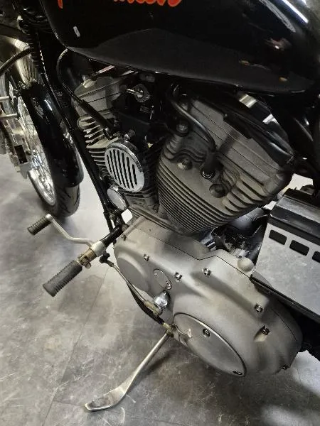 SPORTSTER CUSTOM 883