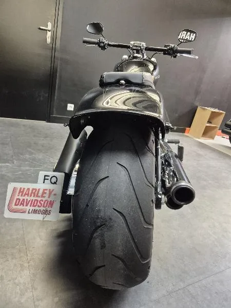 SOFTAIL BREAKOUT 1868