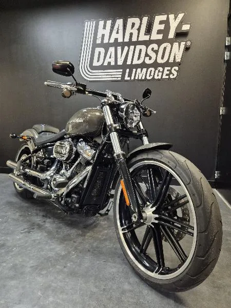 SOFTAIL BREAKOUT 1868