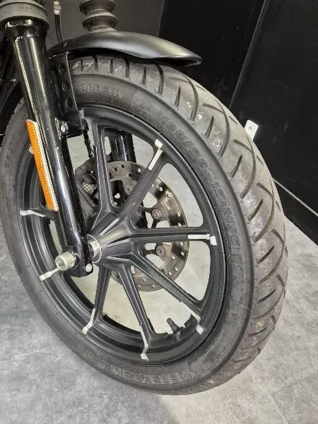 SPORTSTER IRON 883 N 