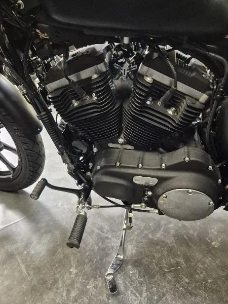 SPORTSTER IRON 883 N 