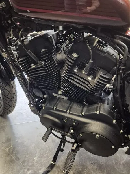 SPORTSTER IRON 1200