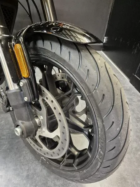 STREET ROD 750
