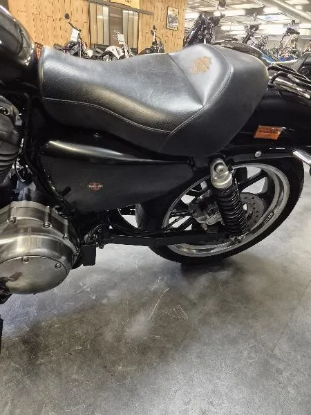 SPORTSTER SUPERLOW 883 
