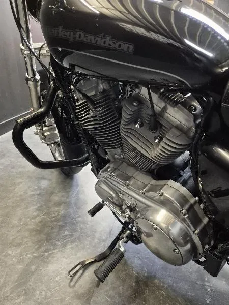 SPORTSTER SUPERLOW 883 