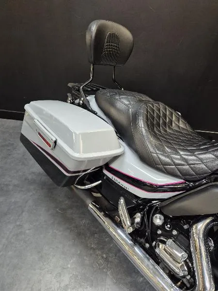 TOURING STREET GLIDE 1584
