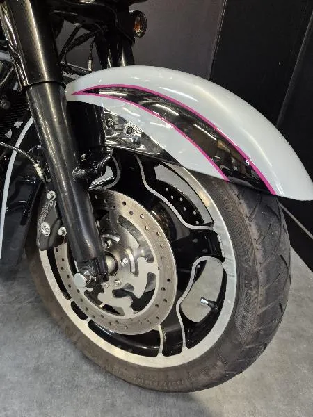 TOURING STREET GLIDE 1584