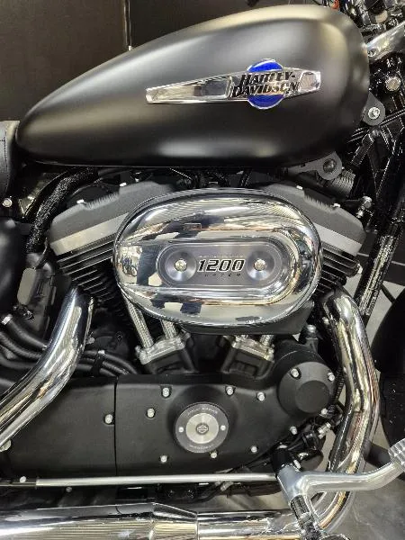 SPORTSTER CUSTOM 1200