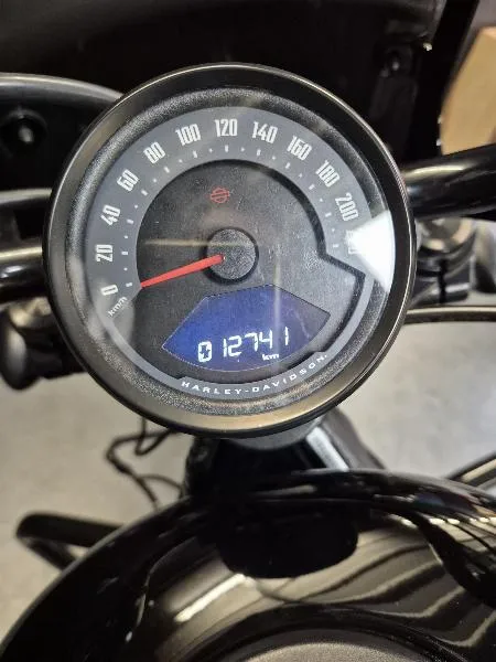 SPORTSTER NIGHTSTER 975