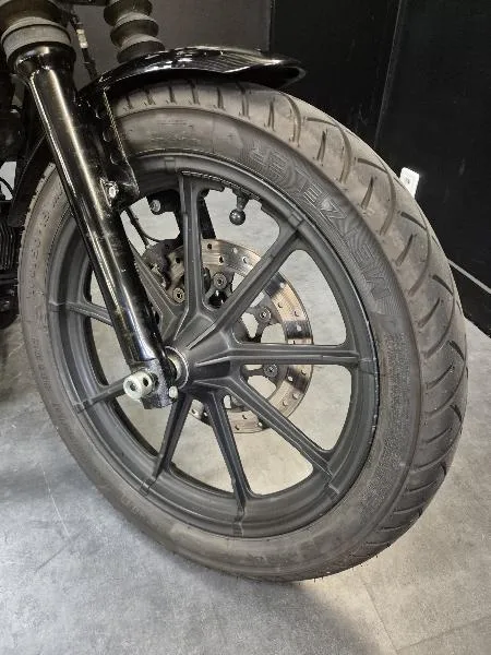 SPORTSTER IRON 1200