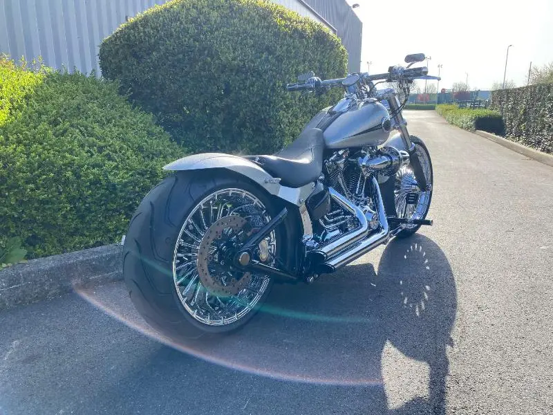 SOFTAIL BREAKOUT 1690