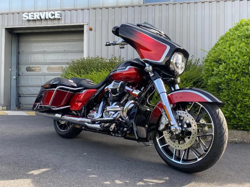TOURING STREET GLIDE 1923 CVO 