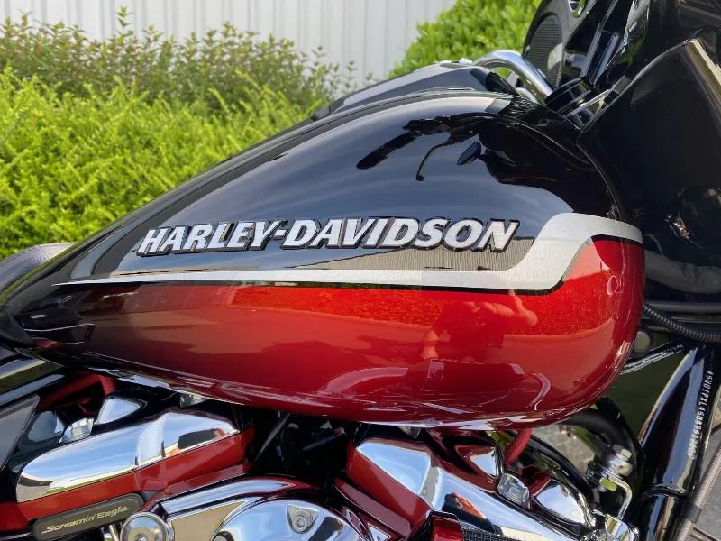 TOURING STREET GLIDE 1923 CVO 