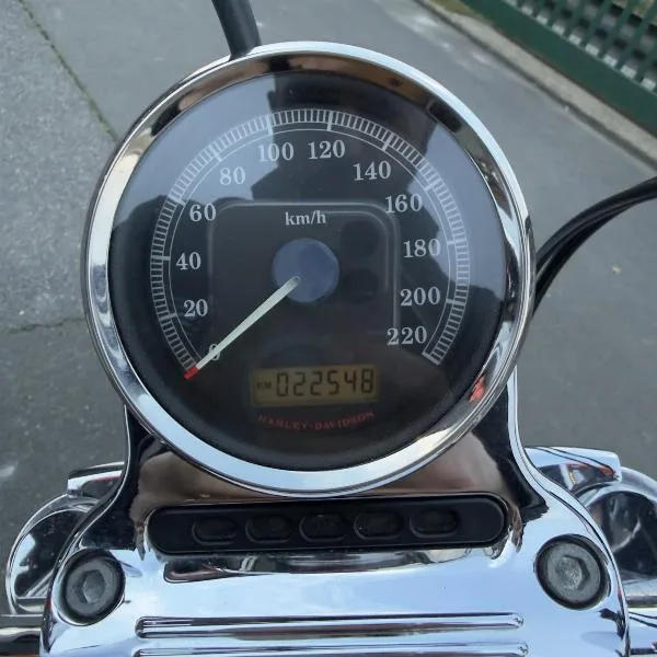 SPORTSTER SEVENTYTWO 1200