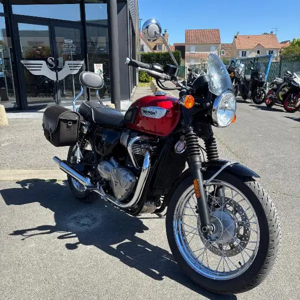 Bonneville T100