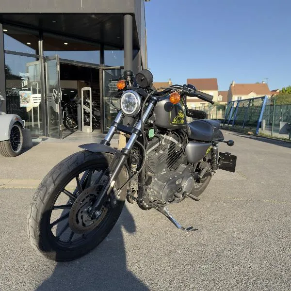 SPORTSTER 883