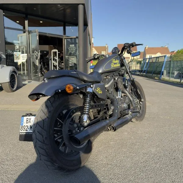 SPORTSTER 883