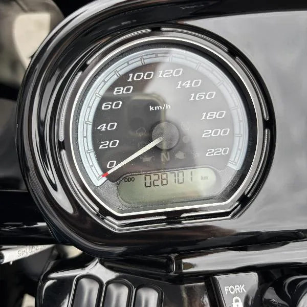TOURING ROAD GLIDE 1868 LIMITED