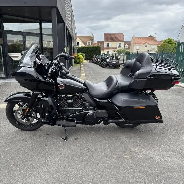 TOURING ROAD GLIDE 1868 LIMITED