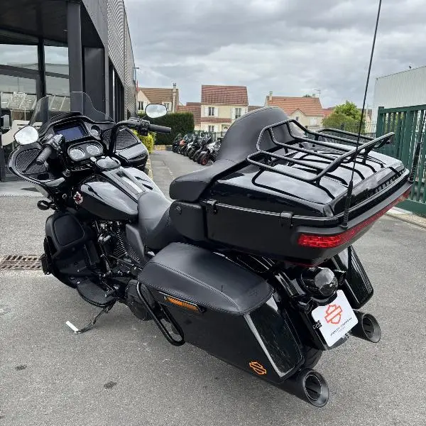 TOURING ROAD GLIDE 1868 LIMITED