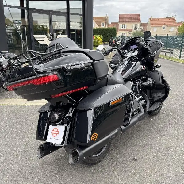 TOURING ROAD GLIDE 1868 LIMITED