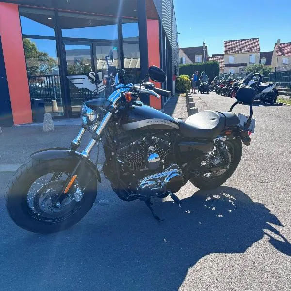 SPORTSTER CUSTOM 1200