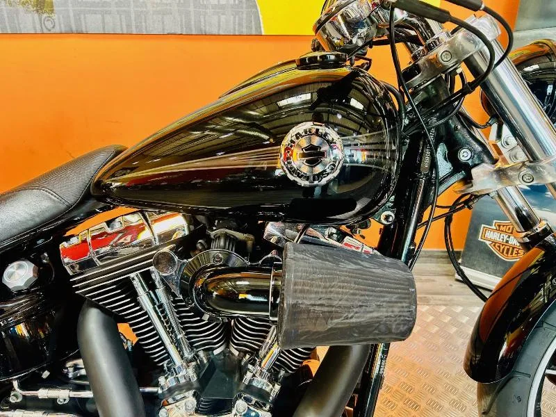 SOFTAIL BREAKOUT 1690