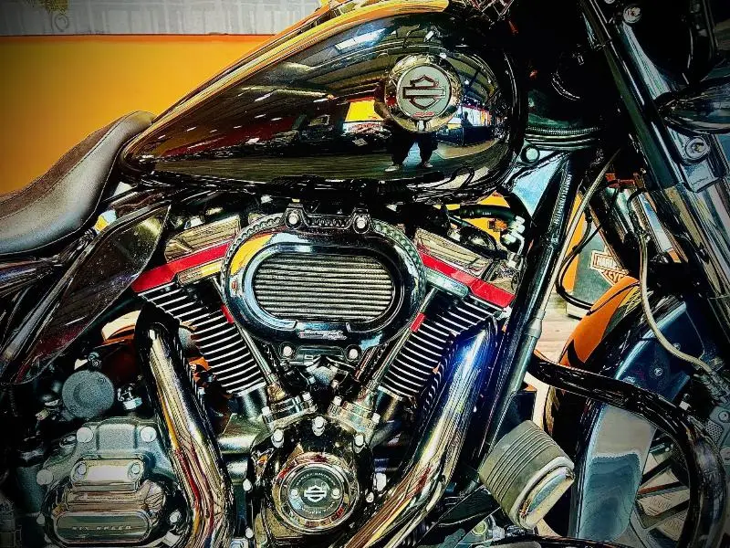 TOURING STREET GLIDE 1923 CVO 
