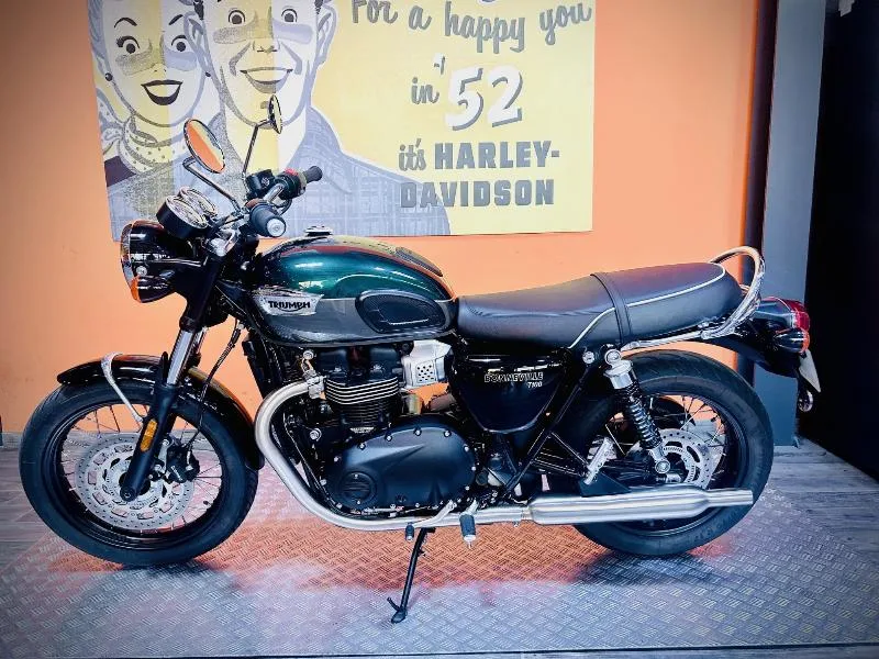 Bonneville T100