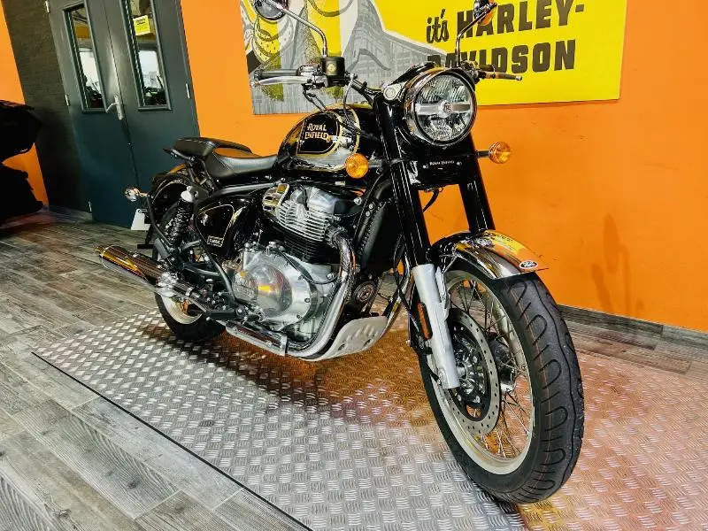 INTERCEPTOR 650 CONTINENTAL