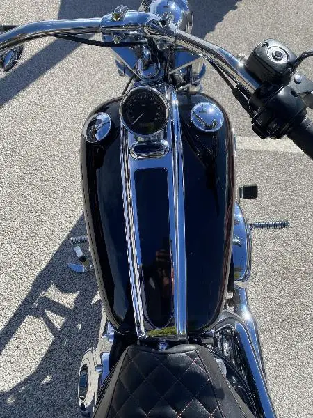 SOFTAIL ROCKER 1584 C