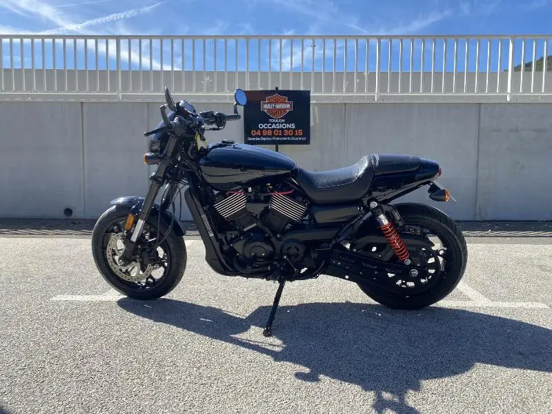 STREET ROD 750