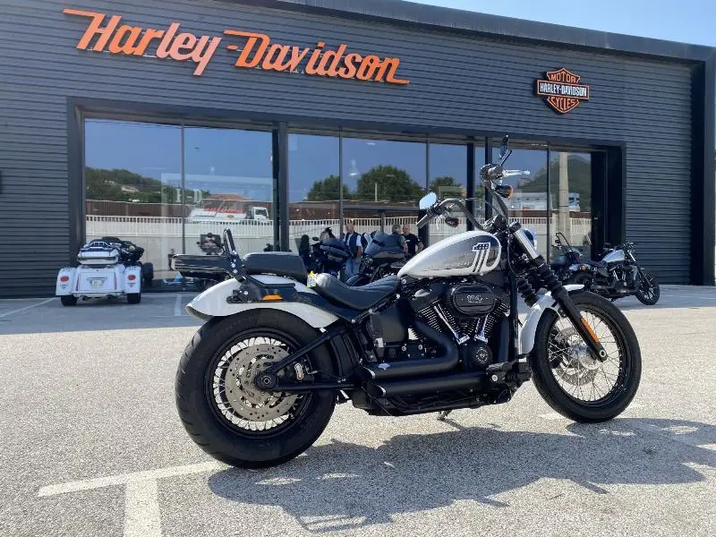SOFTAIL STREET BOB 1868