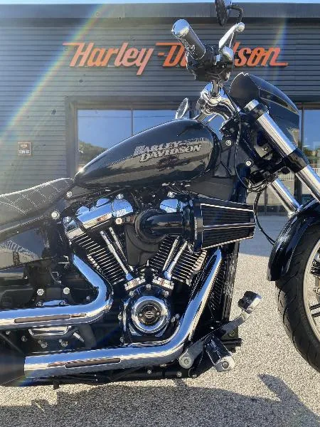 SOFTAIL BREAKOUT 1868