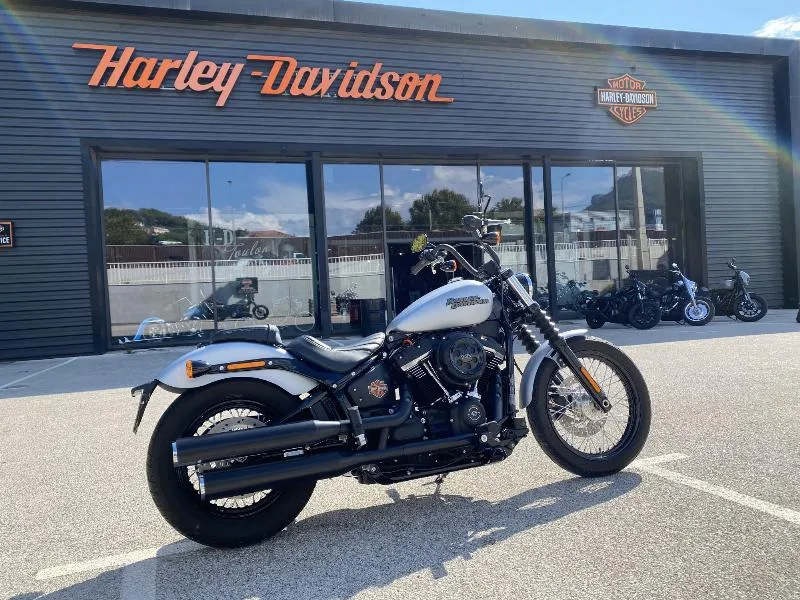 SOFTAIL STREET BOB 1745 2019