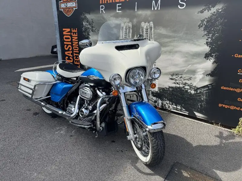 TOURING ELECTRA GLIDE 1868 REVIVAL