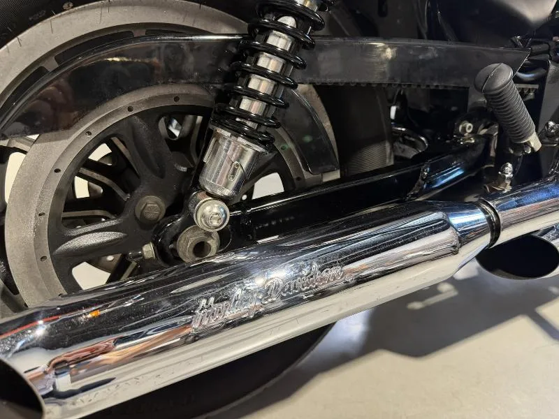 SPORTSTER 883 R