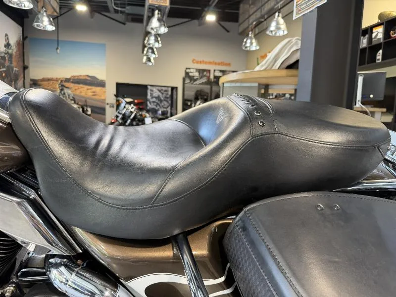 TOURING ROAD KING 1584