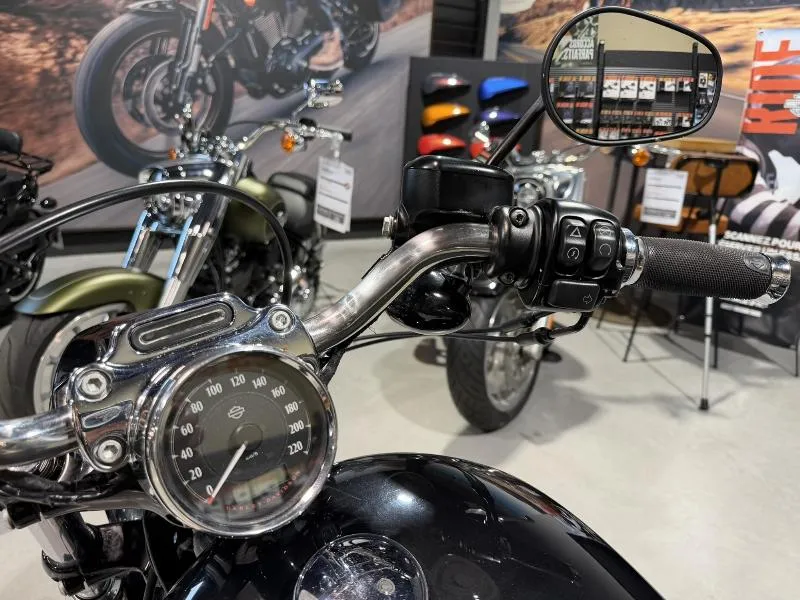 SPORTSTER CUSTOM 1200