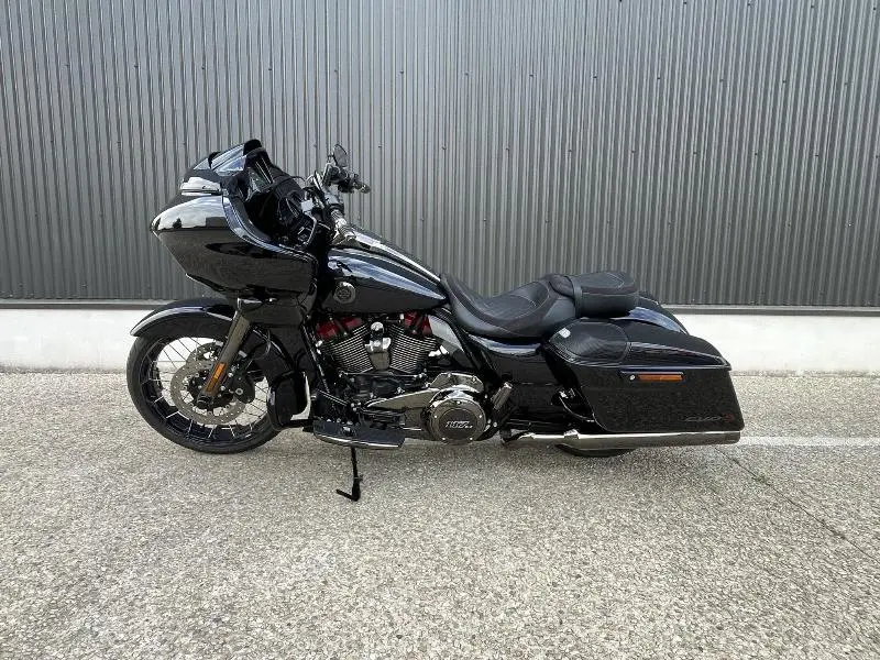 TOURING ROAD GLIDE 1923 CVO