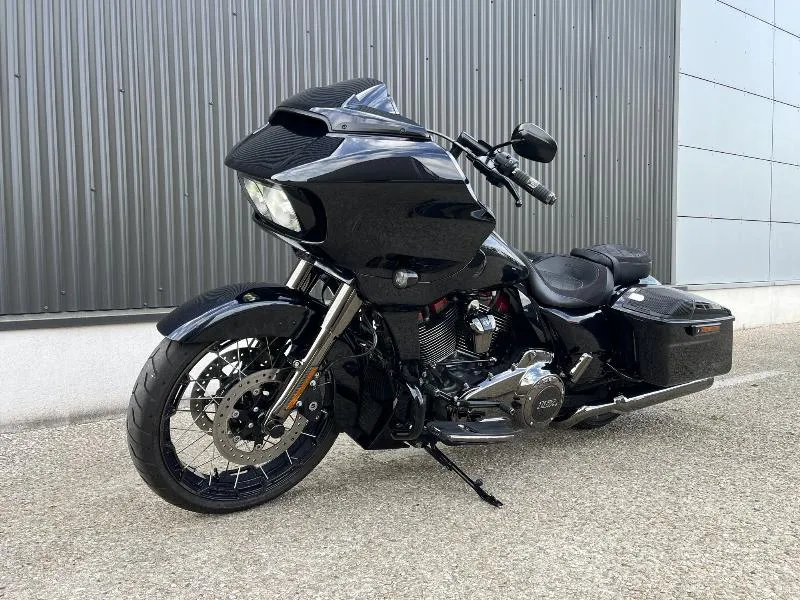TOURING ROAD GLIDE 1923 CVO