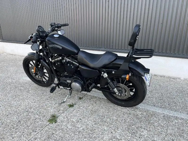 SPORTSTER 883