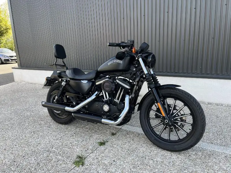 SPORTSTER 883