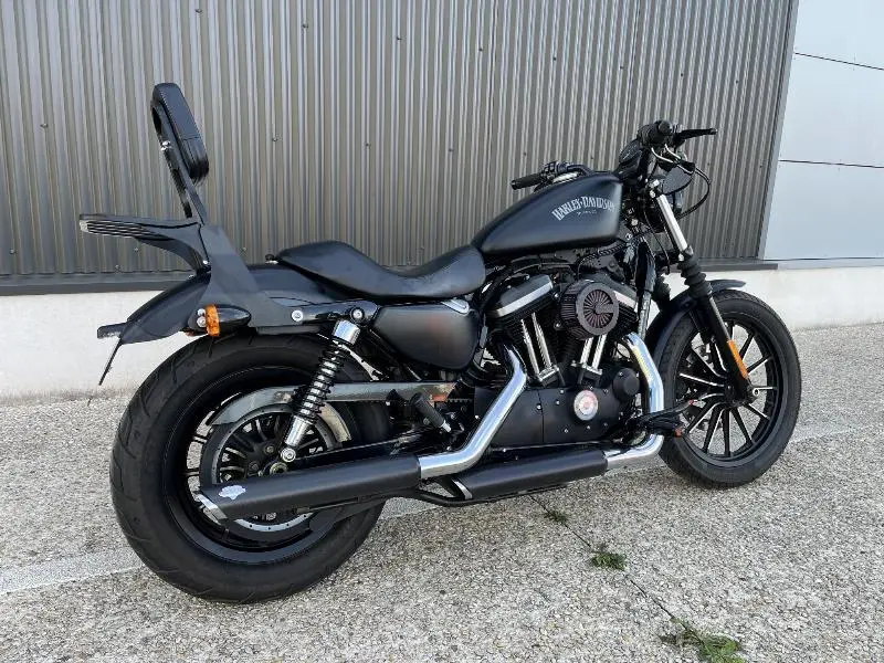 SPORTSTER 883