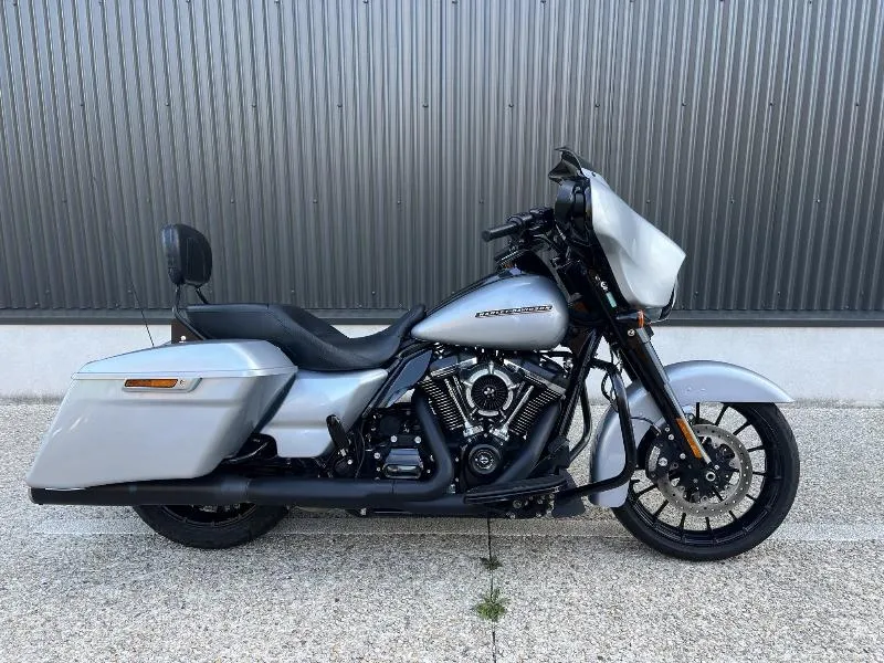 TOURING STREET GLIDE 1868 SPECIAL
