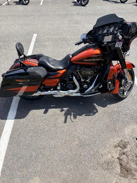 TOURING STREET GLIDE 1868 CVO